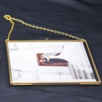Wall Frame Factory - Floating Glass Picture Frame