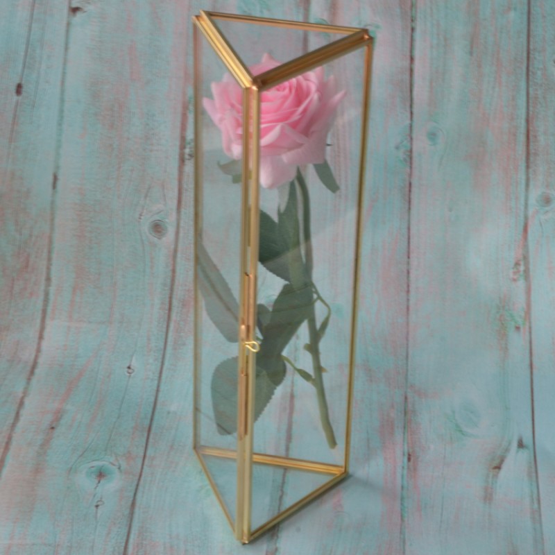 Jewelry Box Manufacturer - Pyramid Glass Box with Lock