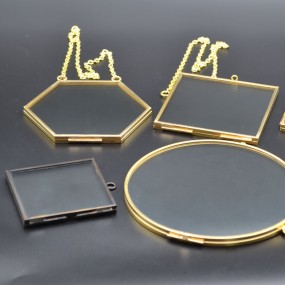 Wall Frame Factory - 3D Double Sided Photo Frame