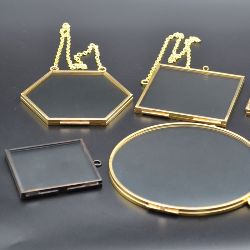 Wall Frame Factory - 3D Double Sided Photo Frame