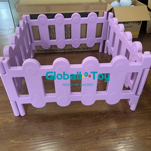 Plastic Fence Factory - Big White Outdoor Fence Gate