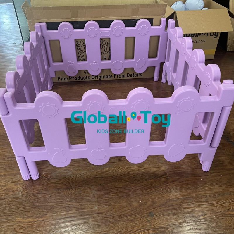 Plastic Fence Factory - Big White Outdoor Fence Gate