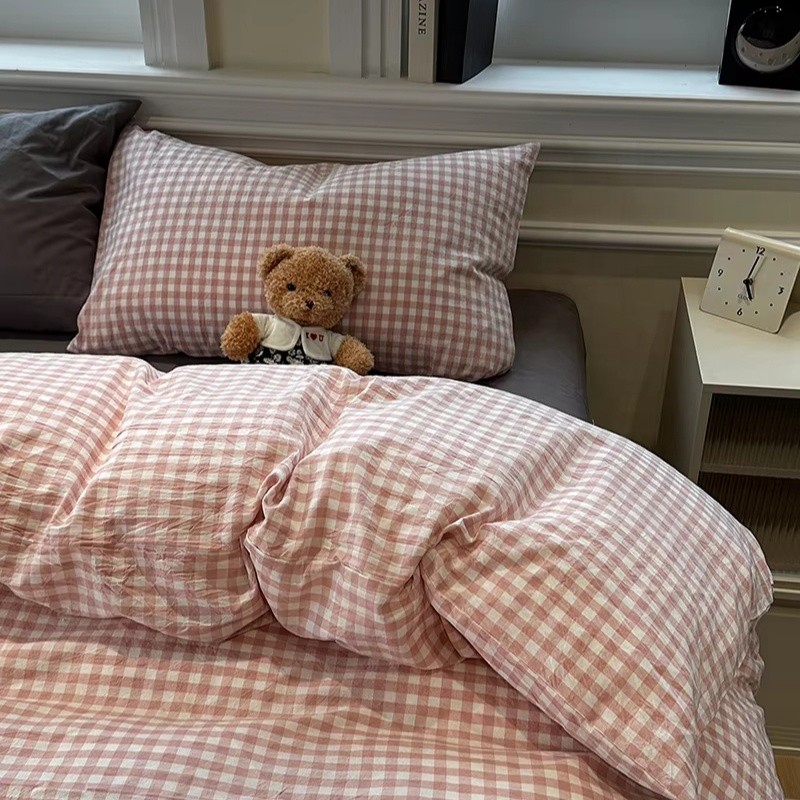 Bedding Set Supplier - Plaid Four-Piece Student Dormitory