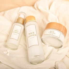 Korea Natural Rice Skin Care Set Organic Toner Anti Aging Whitening Cream Hydrating Serum Rice Essence Face Care Set OEM