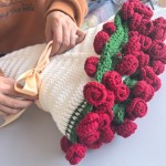 Rose Throw Factory - Valentine 3D Crochet
