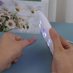 可定制UV美甲灯 - 热卖便携手持迷你USB LED烘干器代工厂家
