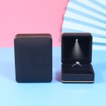 LED Ring Box Manufacturer - Custom Gold Edge Light Necklace Display