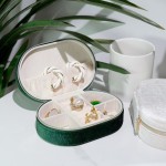 Luxury Jewelry Case Manufacturer - Portable Oval Shape Velvet Gift