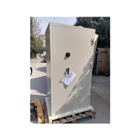 Vault Door Manufacturer - Custom Bank Fire Resistant