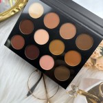 Eyeshadow Palette Factory - Customize Private Label Custom Logo Pallets No Labels