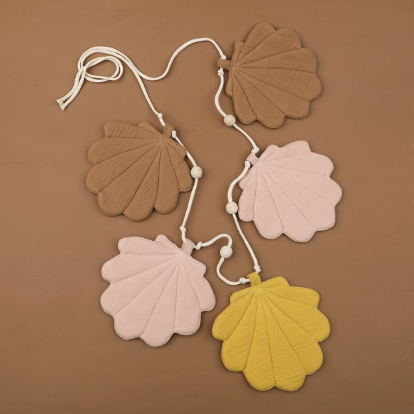 Room Decor Manufacturer - Linen Garland Shells