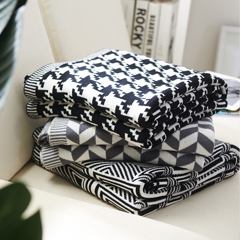 Cotton Throw Factory - Natural Soft Geometric