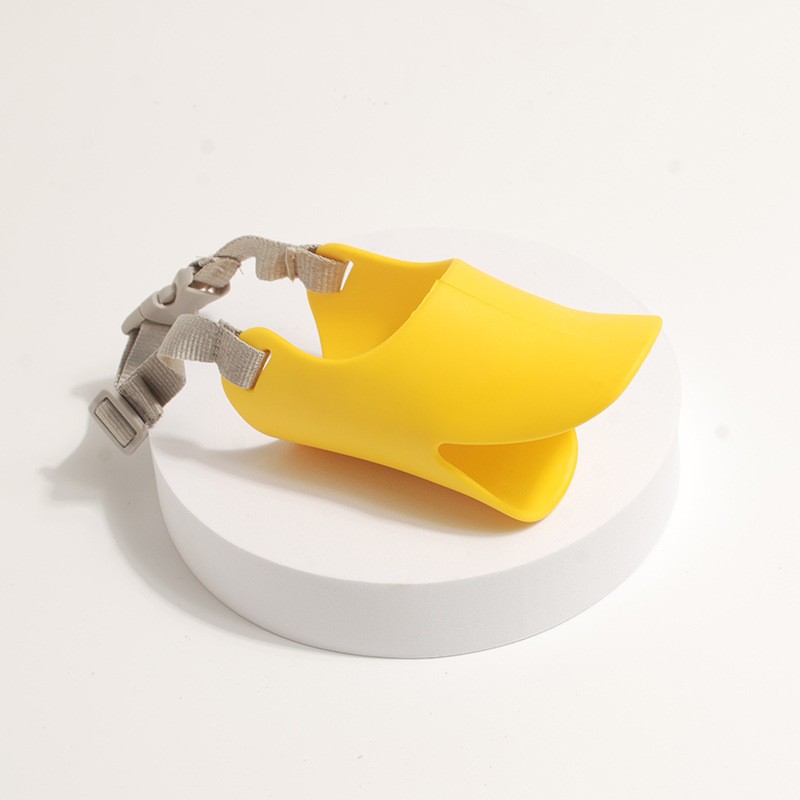 Fun Duckbill-shaped Pet Dog Muzzle Cover Open and Breathable Without Making the Mouth Feel Stuffy Made of Safe Silicone Material