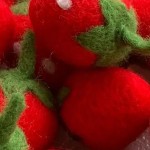 Felt Craft Factory - DIY Poke Strawberry