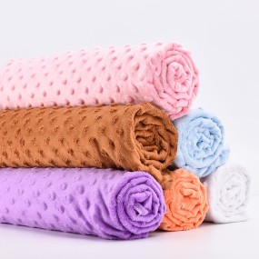 Plush Fabric Supplier - 100% Polyester Soft Minky Dot