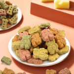 OEM/ODM狗猫对待饼干零食健康烤脆训练奖励中小型大型宠物