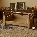 Vintage Pet Bed Supplier - Turned Posts Cream Finish