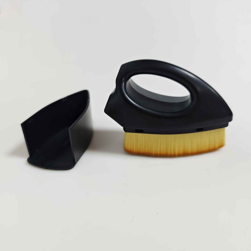 Portable Soft Dust Removal Tool for Car Detailing Tire Shine Brush at Good Price