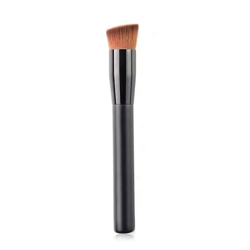 131 Mineral Powder Makeup Tools Concealer Perfect Slanting Liquid Foundation Brush with Wood Handle Nylon Material