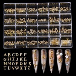 热卖新型金指甲水晶莱茵石英文3D字母指甲艺术魅力锆石钉盒指甲