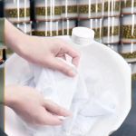 从枯草芽孢杆菌发酵的颗粒状碱性蛋白酶或丝氨酸蛋白酶，用于洗涤剂和清洁应用