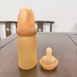 Spoon Feeder Manufacturer - Food Grade Liquid Silicone 2 in 1 Bottle