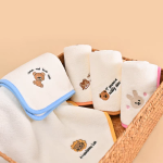 Plush Blanket Factory - Animal Head Shape Polyester Coral