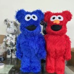 Building Block Ornament Manufacturer - OEM Violent Bear's Trendy Hand-Made Action Figure Stylish Living Room Art