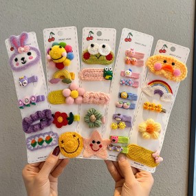 Wool Hair Clip - Autumn Winter Animal Design