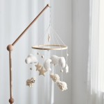Baby Crib Decoration Manufacturer - Soft Teddy Fleece Alpaca Plush with Wooden Frame Hanging Bed Toy