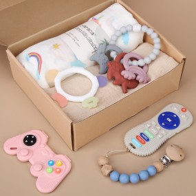 Baby Gift Set Manufacturer - Pacifier Clip Blanket Teether Set