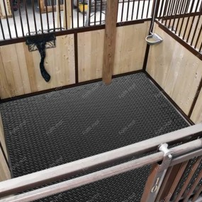 Stable Flooring Mat Manufacturer - Black Customized Rubber