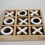 Sunny Kids Educational Wooden Toy Craft Game Classic Large Enamel Tic-Tac-Toe 0-24 Months Unisex