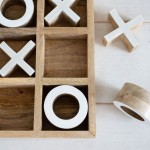 Sunny Kids Educational Wooden Toy Craft Game Classic Large Enamel Tic-Tac-Toe 0-24 Months Unisex