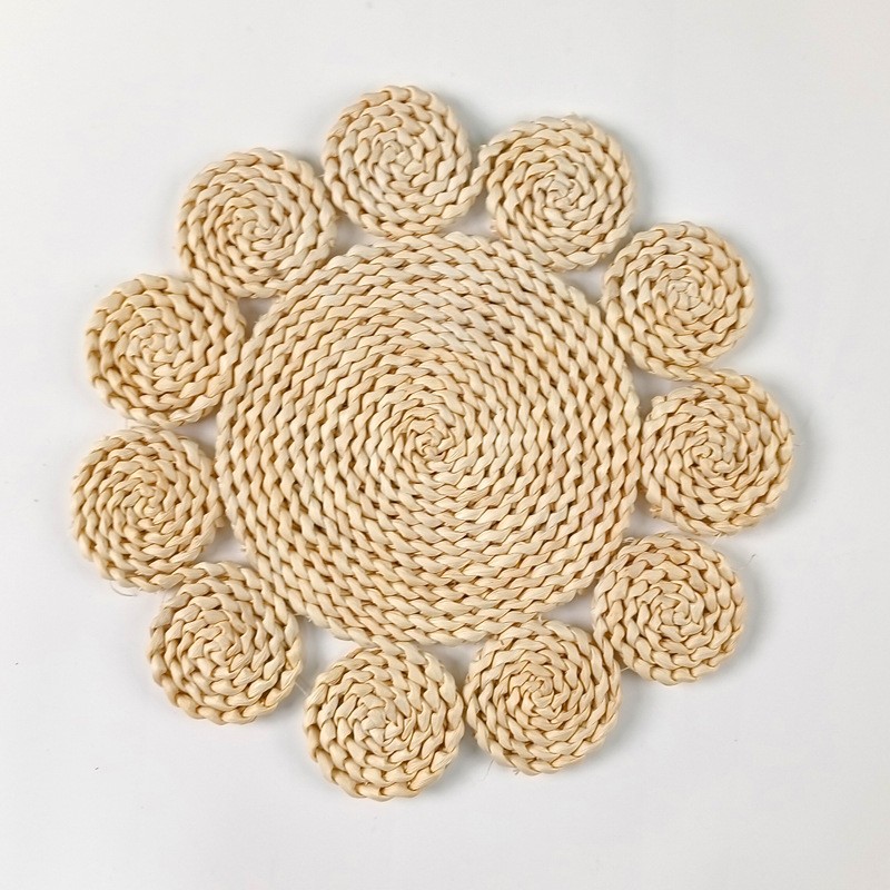 Eco-Friendly Material Corn Husk Handmade Placemat Wholesale Woven Straw Braided Natural Placemat