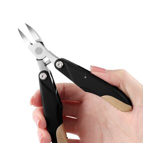 Hot-Selling Folding Device Multi-Function Nail Scissors & Pedicure Nail Inlay Tweezers for Finger Beauty