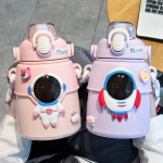 Manufacturer Hot-Selling 850ml Thermos Bottle Vacuum Bottle Insulated Bottle Insulated Cup Safety Lock Children Outdoor Travel