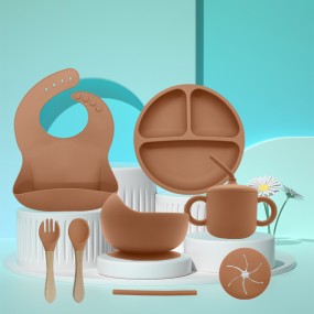 Wholesale Food-Grade Children Weaning Bowl Plate Accessories with Spoon BPA-Free Bib Cup Non-Toxic 7 Pcs Silicone Baby Feeding Set