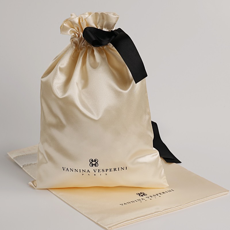 Wholesale Customized Silk Satin Drawstring Pouch Bag with Silk Screen Logo for Beauty & Personal Care Products