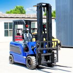 Electric Forklift Supplier - 5 Ton Four Wheels Full Electric with Refrigerator Clip