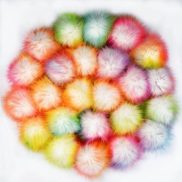Faux Fur Pom Factory - 10cm Fluffy Pom Ball for DIY