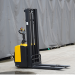 Electric Stacker - 1.5 Ton 3.5m Lift Factory