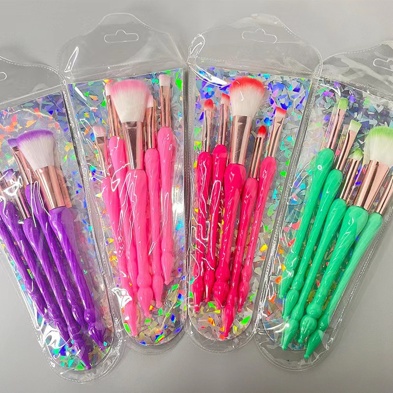 Portable Professional Makeup Brush Set Five Color Synthetic Hair Brushes for Face Lips 5pcs Per Set with Comfortable Handle