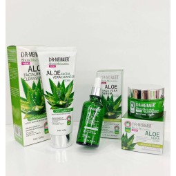 芦荟草药护肤套装水润保湿液体面霜为面部OEM供应色调皮肤批发护肤套装