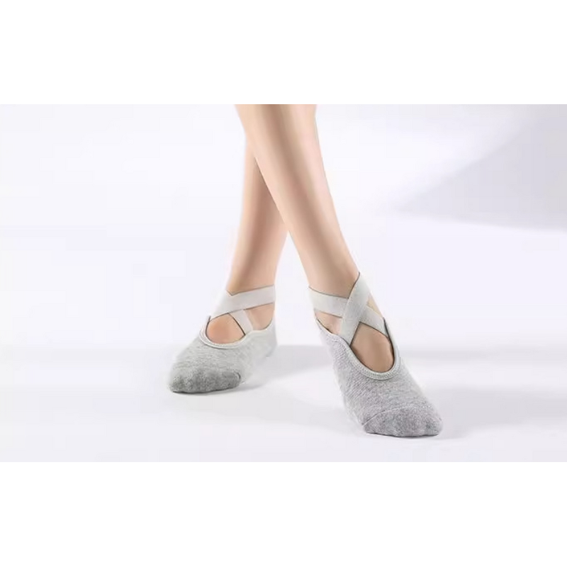 Wholesale Anti Slipping Yoga Socks Pilates Socks Non Slip Grip Socks for Women Pilates Ballet Barefoot Workout With Straps