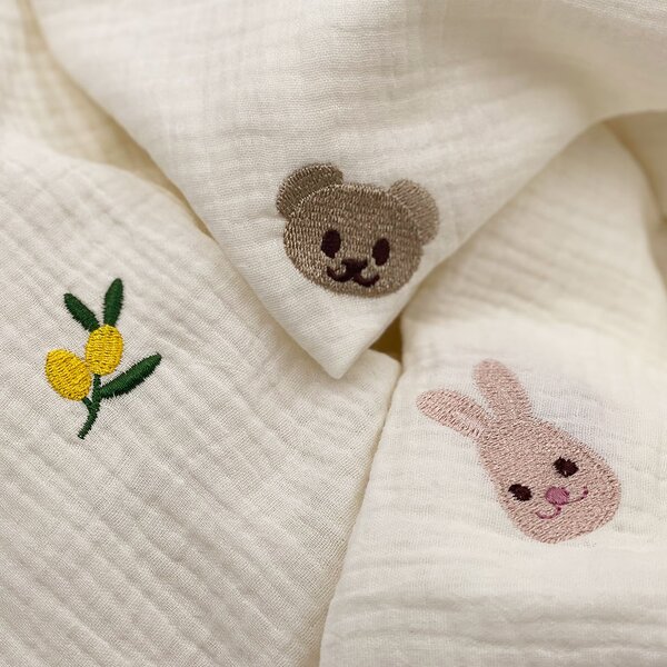 Muslin Fabric Manufacturer - Raw White Flower Animal Cotton Double Gauze Fabric