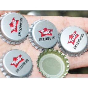 Bottle Cap Resin Crafts Factory - OEM Customizable Snowflower Coke Design Shoes Accessories Resin Charms Wholesale