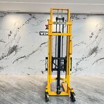 Stacker Manufacturer - Economical Mini Fork Lift Hand Winch Stacker