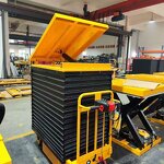Lift Table Manufacturer - Pallet Pusher Custom Scissor Lifting Mobile Platform