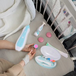新生儿安全0-6婴儿指甲修剪器与Led灯2合1婴儿电动指甲修剪器符合人体工程学设计指甲修剪器